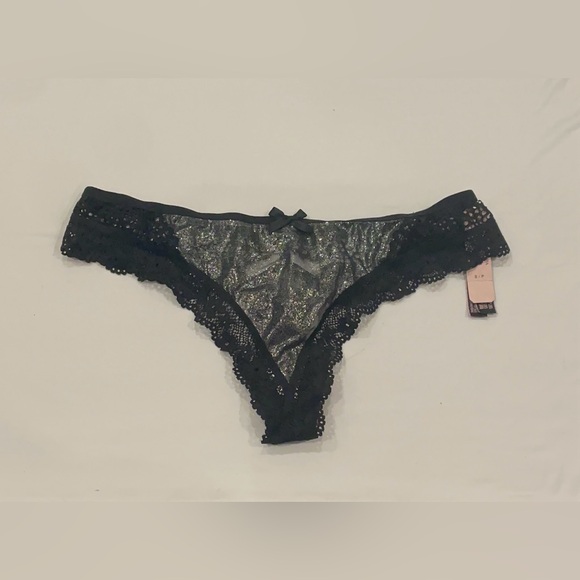 NEW WITH TAGS VICTORIA’S SECRET SIZE S BLACK SHINE THONG WITH LACE TRIM - Picture 2 of 5